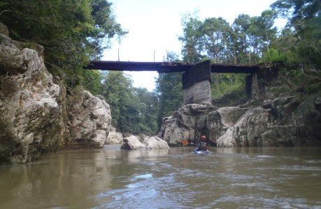 river photo